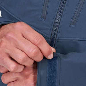 Nueva chaqueta suave para hombre con logotipo personalizado Softshell impermeable a prueba de viento cortavientos Softshell chaquetas para hombre - Product Image 4