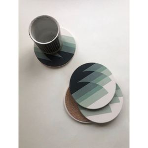 Nuevo y atractivo juego de posavasos de resina de diseño hecho a mano de 4 con calidad y material extra premium a las mejores tarifas - Product Image 2