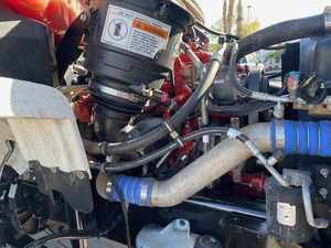 Achetez maintenant : Camion plateau d'occasion en excellent état, modèle 2017 M2 106, à double essieu, 24 pieds - 330 CV, boîte automatique Allison 6 vitesses, prêt à être expédié porte-à-porte - Product Image 5