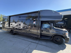 Perfectly Clean Motorhome For-Entegra Coach Esteem 29V | LHD/RHD | Low Mileage | Export Worldwide - Product Image 4