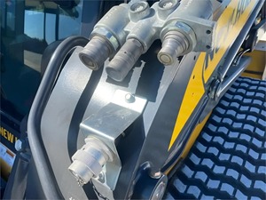 2020 NEW HOLLAND C332 a la venta Cargadora hidráulica con orugas 25HP con accesorios Minicargadora compacta Minicargadora - Product Image 5