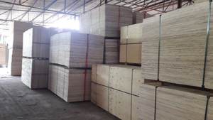 Contreplaqué de pin vietnamien de style moderne pour la fabrication de caisses et l'exportation - Product Image 5