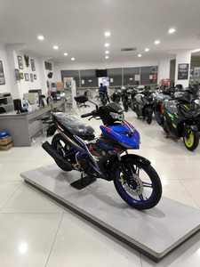 Motocyclette Yamaha MX King 155 VVA, refroidissement liquide, 4 temps, SOHC, 4 soupapes, VVA 155 cm³ - Product Image 2