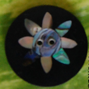 Productos de botón de concha artesanías JOYERÍA SEASHELL Arte de motivo de flor natural pulido - Product Image 1