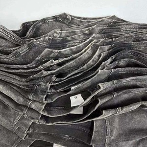 Camisetas al por mayor de algodón 100% de 180 g, unisex, estilo vintage, con lavado ácido, corte regular oversize, efecto desgastado, estilo urbano, OEM - Product Image 5