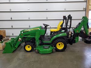 Tracteur tondeuse John Deere 1025R de qualité supérieure avec chargeur arrière / Mini-chargeur arrière 4x4 pour travaux de construction - Product Image 4