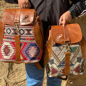 Sacs à dos en cuir véritable Jacquard Kilim, faits à la main Sac à dos en cuir vintage de style occidental Sacs à dos unisexes uniques de style bohème rustique - Product Image 1