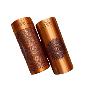 Venta caliente con grabado acabado mate botella de agua de cobre de alta calidad Drinkware con botella Drinkware botella artículo de utilidad - Product Image 1