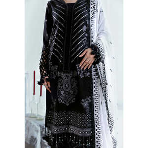 Ensemble de costume en tissu lawn brodé 3 pièces pour femmes avec bordures et dupatta à plis FE-52067 - Product Image 2