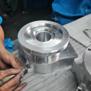 Servicios de mecanizado CNC OEM de alta calidad para piezas metálicas de aluminio y acero inoxidable en Vietnam para perforación y fresado - Product Image 4