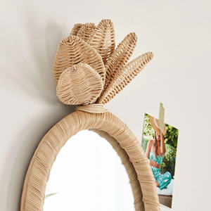 Espejo de Pared de Ratán Natural con Forma de Fruta, Espejo Redondo con Marco de Mimbre Tejido a Mano, Estilo Bohemio Chic, Rústico y Costero - Product Image 3