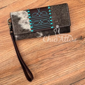 กระเป๋าคลัทช์หนังวัวสำหรับผู้หญิงมีหลายช่องและช่องใส่บัตร - Product Image 1