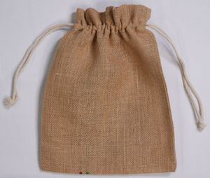 Bolsa con cordón de lona de algodón orgánico personalizable elegante reciclable con diseño impreso para regalos promocionales - Product Image 4