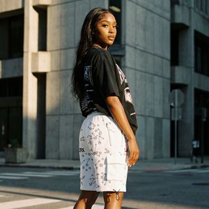 Custom Eco-Friendly High Waist Regular Fit <b>Bermuda</b> <b>Shorts</b> <b>Women</b> Rhinestone Streetwear Gym Sports Casual Half Pants Wholesale - Product Image 2