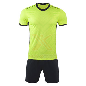 Service OEM, vêtements d'entraînement, uniforme de football, respirant, haute qualité, nouveau design, prix bas - Product Image 1