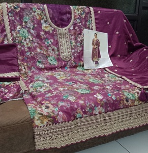 Lourd belle impression numérique Chinon lourd à la mode la plus tendance avec broderie de séquence costume Salwar - Product Image 6