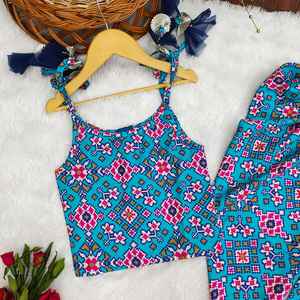 Conjunto Étnico para Niñas Shoryam - Top Boho Estampado Completamente Cosido con Borlas y Pantalones Dhoti - Ropa de Fiesta de Verano para Niñas Pequeñas - Product Image 2