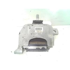 เสาค้ำด้านหน้าขวา มินิวัน ซีรีส์ที่ 2 6778645-01 (06>13) - Product Image 1
