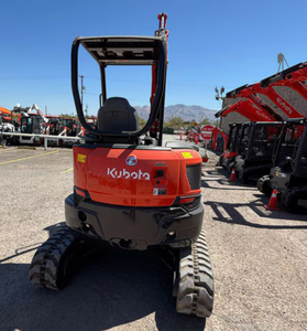 Excavatrice compacte Kubota U35-4 à grande capacité, à bras court, à prix avantageux - Product Image 3