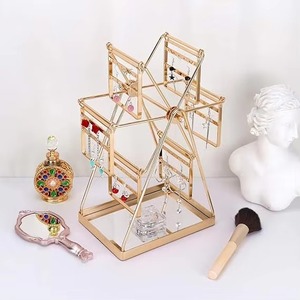 Elegante soporte de joyería rosa para pendientes, collares, anillos, organizador elegante para mesa de tocador, habitación de niñas y exhibición de Tocador de la India - Product Image 5