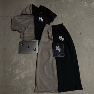 Survêtement unisexe personnalisé en molleton épais d'hiver, imprimé EDM et délavé à l'acide, effet vieilli, coupe évasée, avec pantalon de survêtement et sweat-shirt - Product Image 4