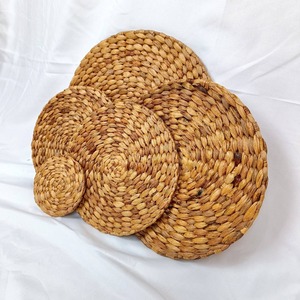 Napperons ronds en jacinthe d'eau Tapis de service en paille Décor de cuisine naturel pour table Tapis de décoration de table de cuisine naturel pour table - Product Image 1