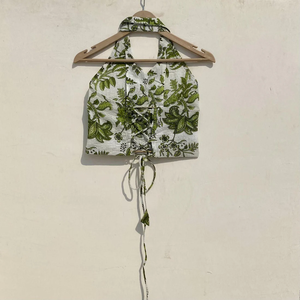 White Green Floral Coraller Crop <b>Top</b> Katha Shirt <b>Short</b> Knitted Halter Collar with Embroidery Hollow Out - Product Image 1