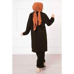 Juego de pantalones cortos de 2 piezas bordados con capucha caqui para damas por encima de la rodilla XS y XXS Tallas disponibles - Product Image 4