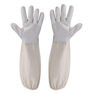 Gants de protection pour l'apiculture, manches aérées avec tissu doux épaissi pour hommes, derniers gants apiculteurs de Eiza Industries - Product Image 1