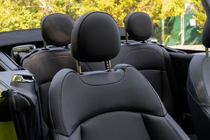 État sonore, prix honnête, Mini Cooper S Cabriolet Turbo 4 cylindres 2024, finition Signature, jaune éclatant - Product Image 6