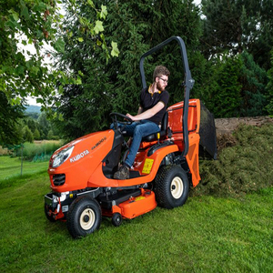 Tondeuse autoportée Kubota Zero Turn avec une largeur de coupe de 230 mm. - Product Image 3