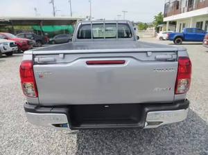 Toyota Hilux Revo Usada en Buen Estado, Cabina Simple, Paquete de Seguridad, Camioneta Diésel Turbo de 2.4L, Lista para Usar - Product Image 2