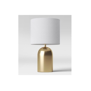 Abat-jour de table moderne pour le salon et la chambre à coucher coupe en métal en forme d'or éclairage intérieur lampe de table pour la salle d'étude - Product Image 5