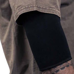 Codera personalizada de neopreno para levantamiento de pesas, soporte de compresión para codo, mangas en color negro para levantamiento de pesas - Product Image 4