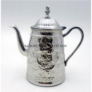 Théière traditionnelle en laiton parfaite pour les arrangements de thé élégants et intemporels disponibles au prix de gros - Product Image 5