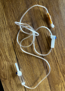 Machine d'assemblage de régulateur de débit IV de tube de perfusion médicale entièrement automatique 220V garantie d'un an nouvel état PLC y compris le moteur - Product Image 4