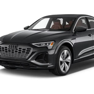 Audi Q8 e-tron quattro Premium 2024 Seminuevo Certificado Eléctrico Refinado - Product Image 1