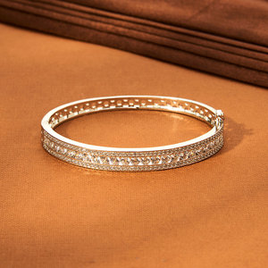 คิวบิกเซอร์โคเนีย Kada พร้อมสีดำโรเดียมชุบสองสีเลียนแบบ - Product Image 3