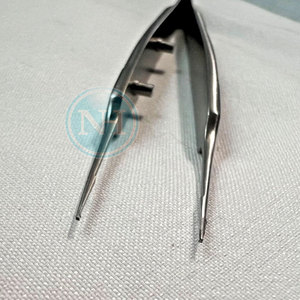 Pinzas Microcorneales de Acero Inoxidable con Dientes 1x2 para Cirugía Oftálmica - Product Image 2