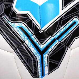 Balón de Fútbol Cosido a Máquina con Unión Térmica, Precio Económico, Cuero PU de Alta Calidad, Tamaño Oficial 5, Logotipo Personalizado - Product Image 5