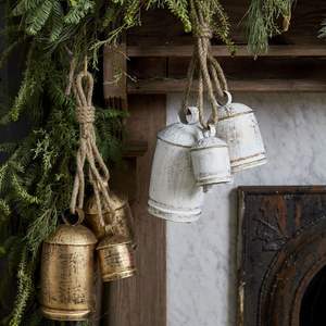 Campanas de vaca de hierro pesado de mano para seguimiento de movimiento de ganado y acentos colgantes decorativos de pared de Granero - Product Image 3