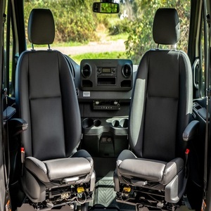 Le plus cool des Sprinter 2500 4x4 Fre-ig-ht-li-ner de 2021 - Product Image 4