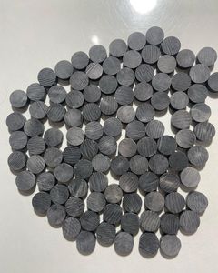 Botones de cuerno de búfalo negro a granel al por mayor Material natural para diseño de moda - Product Image 1