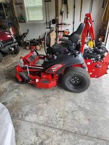 รถแทรกเตอร์ตัดหญ้าดีเซล Massey Ferguson MF7876 พร้อมถังเก็บหญ้าขนาด 200 ลิตร สำหรับงานจัดสวนมืออาชีพและการใช้งานในฟาร์ม - Product Image 6