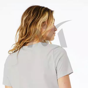 Camiseta informal de manga corta para mujer a la moda, cómoda mezcla de algodón, logotipo de diseño de cuello redondo de secado rápido para uso diario de verano - Product Image 5