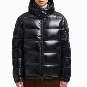 Veste matelassée pour homme camouflage en gros, logo personnalisé, OEM imprimé, streetwear, veste d'hiver avec poches - Product Image 1