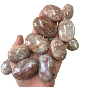 Piedra lunar roja de cristal entero Natural tallada Reiki curación meditación palmstone piedra semipreciosa artesanía para recuerdos de Feng Shui - Product Image 1