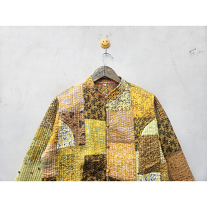 Chaqueta de Invierno para Mujer Hecha a Mano en India, Estilo Vintage, Ecológica, Reversible, Cómoda, Acolchada con Seda, Diseño Único Bohemio - Product Image 4