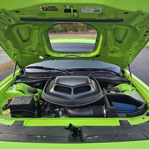 Dodge Challenger R/T Shaker 2023 d'occasion, moteur V8 Hemi, pack Shaker, sublime, presque entièrement d'origine - Product Image 6