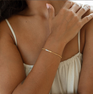 Kişiselleştirilmiş oyma paslanmaz çelik Mini Bar takı bilezik özel PVD kaplama <span class=keywords><strong>18k</strong></span> altın bordür zinciri hediye kız arkadaşı Bar bilezik - Product Image 3